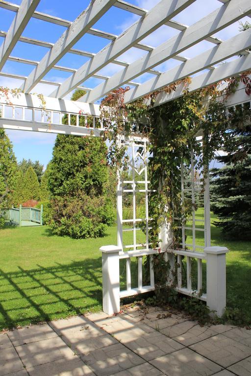 Auberge Le Flores GrandʼMère Eksteriør billede