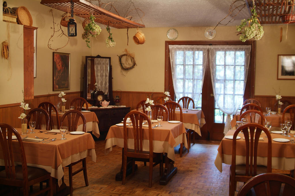 Auberge Le Flores GrandʼMère Eksteriør billede